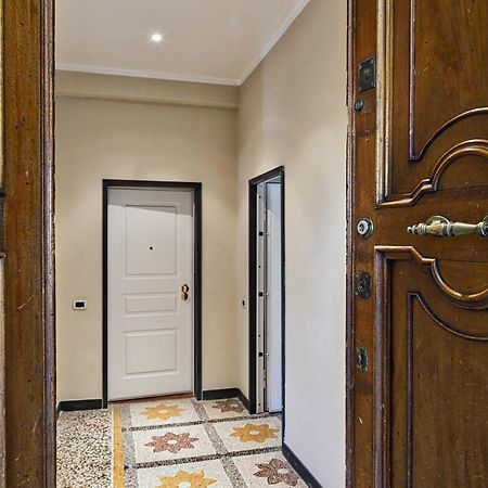 Via Roma Luxury Apartment By Wonderful Italy Генуа Екстериор снимка