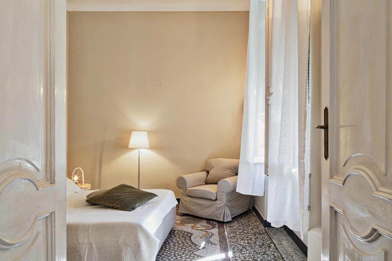 Via Roma Luxury Apartment By Wonderful Italy Генуа Екстериор снимка
