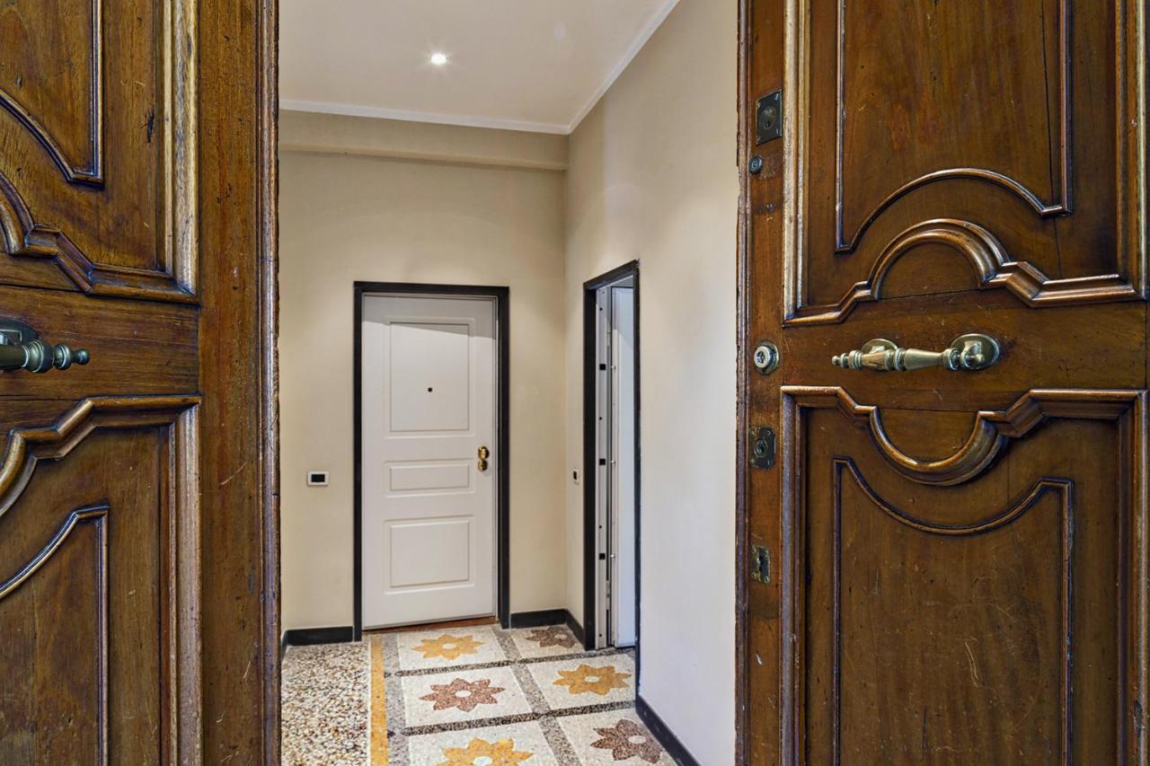 Via Roma Luxury Apartment By Wonderful Italy Генуа Екстериор снимка
